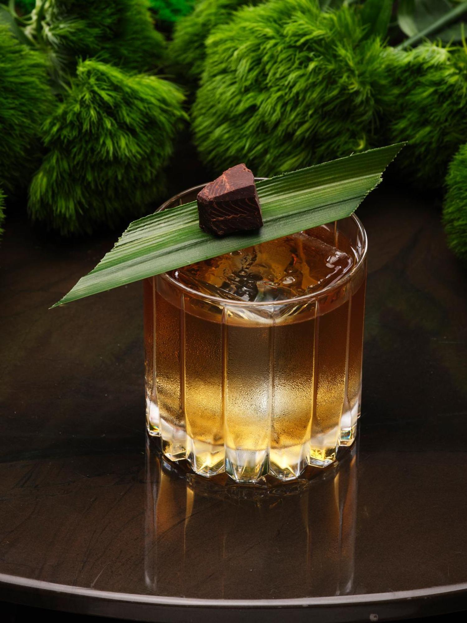 Отель Pan Pacific Лондон Экстерьер фото A chocolate old fashioned