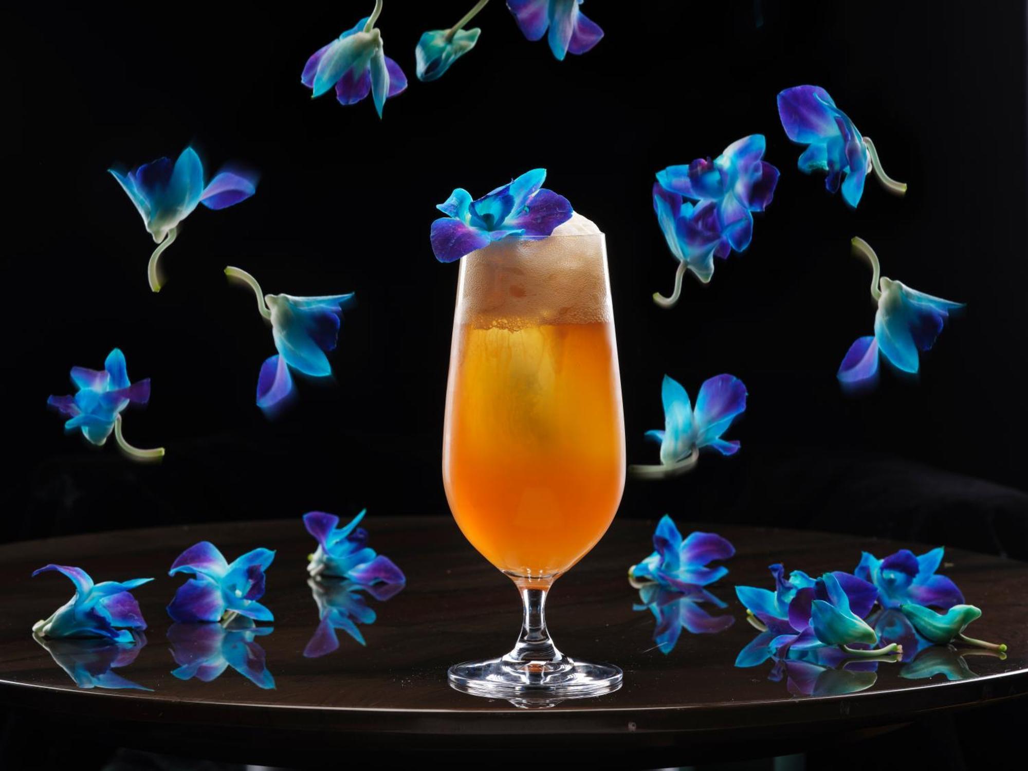 Отель Pan Pacific Лондон Экстерьер фото A beer glass